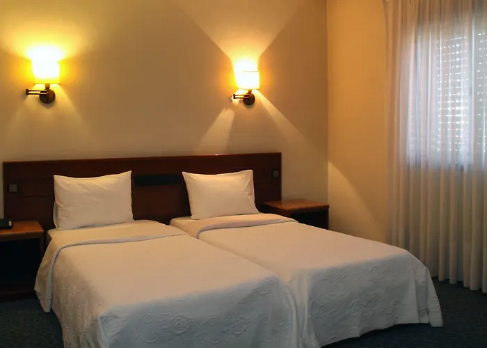 아에로포르투 2*